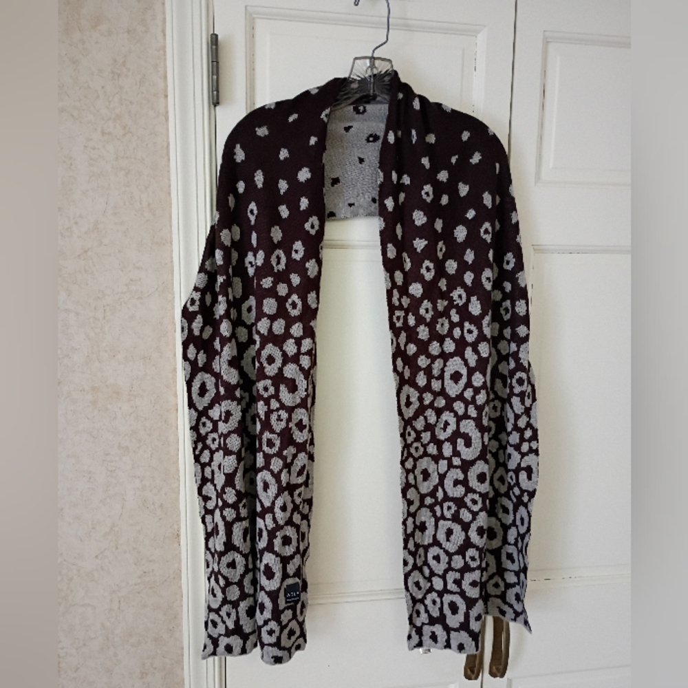 NWT.Aqua Animal Print Wool Scarf in Brown and Gray - Picture 2 of 8